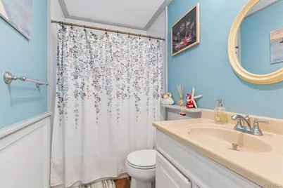 15 Hawthorne Street, East Hampton, NY 11937 - Photo 17