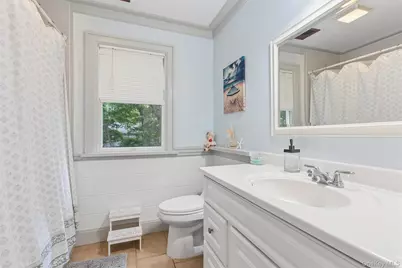 15 Hawthorne Street, East Hampton, NY 11937 - Photo 13