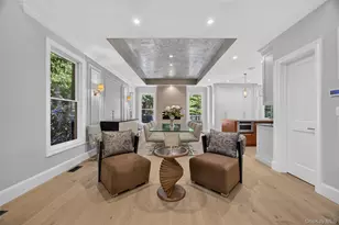 68 Kensington Cir, Manhasset, NY 11030 - Photo 3