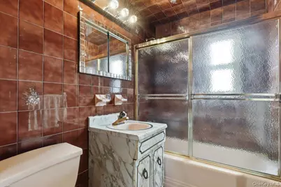 1647 Radcliff Avenue, Bronx, NY 10462 - Photo 13