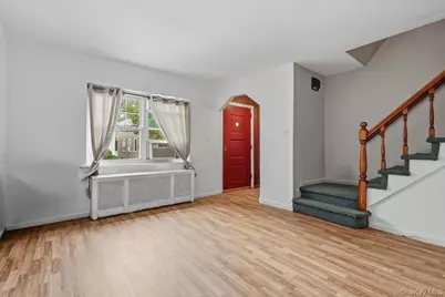 1647 Radcliff Avenue, Bronx, NY 10462 - Photo 3