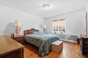 1647 Radcliff Ave, Bronx, NY 10462 - Photo 11