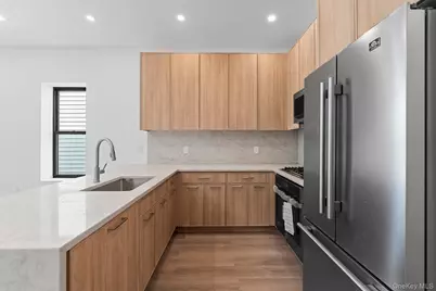 35 Euclid Avenue, Brooklyn, NY 11208 - Photo 3