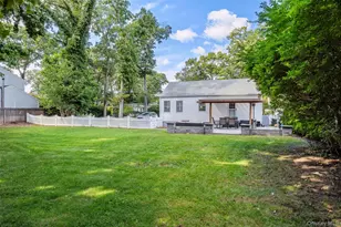 294 Deer Rd, Ronkonkoma, NY 11779 - Photo 27