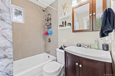 294 Deer Road, Ronkonkoma, NY 11779 - Photo 9