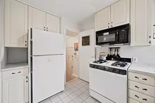 27 South Dr, Valley Stream, NY 11581 - Photo 7
