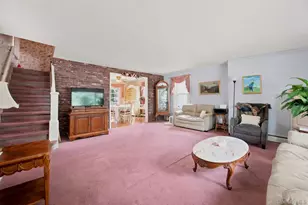 27 South Dr, Valley Stream, NY 11581 - Photo 3