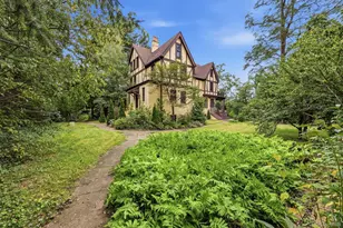 180-24 Grand Central Pkwy, Jamaica, NY 11432 - Photo 37