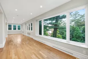 180-24 Grand Central Pkwy, Jamaica, NY 11432 - Photo 25
