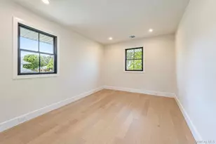 2056 Stratford Dr, Westbury, NY 11590 - Photo 15