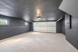 2056 Stratford Dr, Westbury, NY 11590 - Photo 23