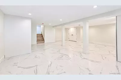 2056 Stratford Drive, Westbury, NY 11590 - Photo 21