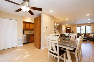 30 Hemlock Ct, New York, NY 10309 - Photo 15