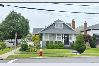 58 W Windsor Parkway, Oceanside, NY 11572 - Photo 1
