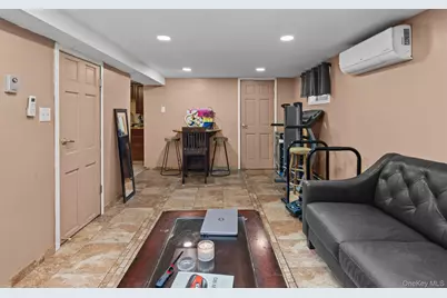 47 Alden Avenue, Valley Stream, NY 11580 - Photo 23