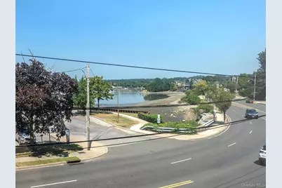 11 Shore Road #2, Port Washington, NY 11050 - Photo 3