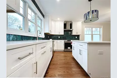 32 General Heath Avenue, White Plains, NY 10603 - Photo 3
