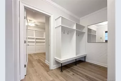 32 General Heath Avenue, White Plains, NY 10603 - Photo 7