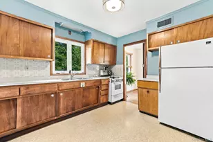 9 Glen Dr, Wappingers Falls, NY 12590 - Photo 5
