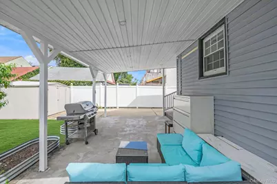 93 1st Street, New Hyde Park, NY 11040 - Photo 17