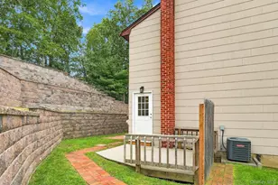 22-24 Conifer Ct, Northport, NY 11768 - Photo 39