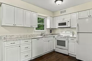 22-24 Conifer Ct, Northport, NY 11768 - Photo 27