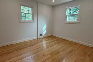 30 Elissa Ln, Yonkers, NY 10710 - Photo 9