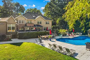 6 Carman Rd, Dix Hills, NY 11746 - Photo 45