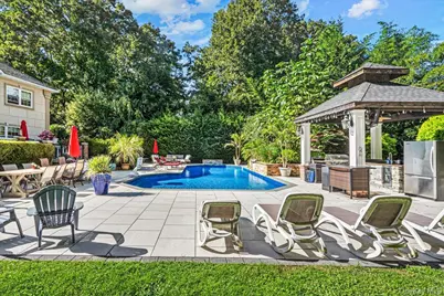 6 Carman Road, Dix Hills, NY 11746 - Photo 43