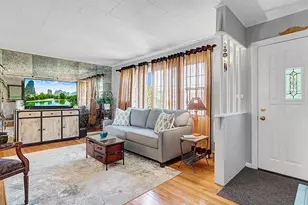 202 Kings Ave, Massapequa, NY 11758 - Photo 3