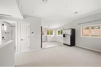 188 S Strong Avenue, Lindenhurst, NY 11757 - Photo 19
