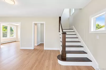 8 Burchell Boulevard, Bay Shore, NY 11706 - Photo 13