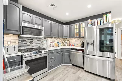 230 Kearney Avenue, Bronx, NY 10465 - Photo 5