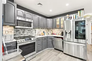 230 Kearney Ave, Bronx, NY 10465 - Photo 5