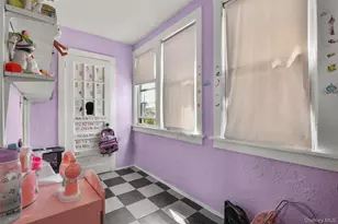 35 Charles St, New Rochelle, NY 10801 - Photo 17