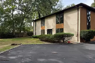 112 Hillside Rd, Deer Park, NY 11729 - Photo 3