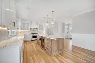 3681 Naomi St, Seaford, NY 11783 - Photo 9