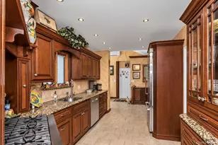 2-48 148th St, Whitestone, NY 11357 - Photo 13