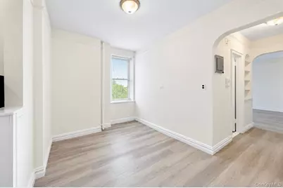 3321 Bruckner Boulevard #5G, Bronx, NY 10461 - Photo 15