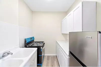 3321 Bruckner Boulevard #5G, Bronx, NY 10461 - Photo 19