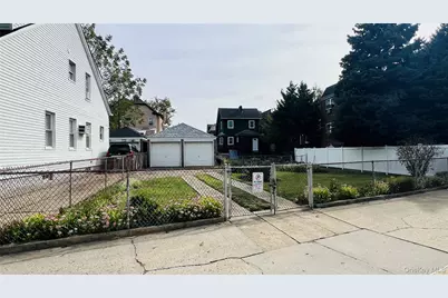 5949 58th Road, Maspeth, NY 11378 - Photo 13