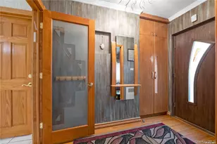 65-24 Ellwell Crescent, Rego Park, NY 11374 - Photo 5