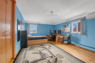 65-24 Ellwell Crescent, Rego Park, NY 11374 - Photo 17