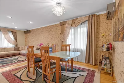 65-24 Ellwell Crescent, Rego Park, NY 11374 - Photo 7