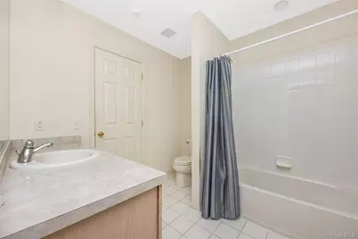 218 Kettles Lane, Medford, NY 11763 - Photo 23