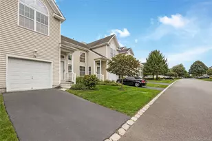 218 Kettles Ln, Medford, NY 11763 - Photo 35