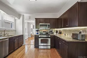 315 Stanley Ave, Mamaroneck, NY 10543 - Photo 7