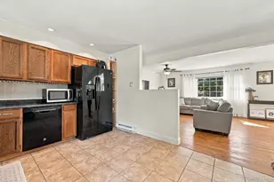 15 Countryman Ln, Wallkill, NY 12589 - Photo 11