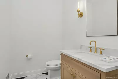 333 Lyncroft Road, New Rochelle, NY 10804 - Photo 15