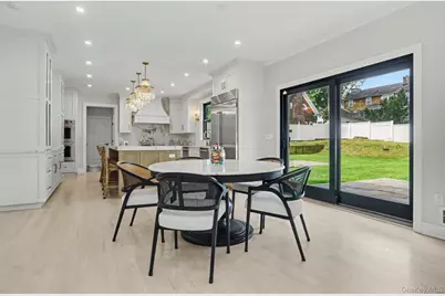 333 Lyncroft Road, New Rochelle, NY 10804 - Photo 11